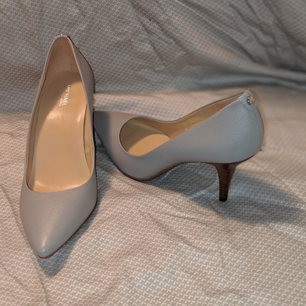 Michael Kors pumps